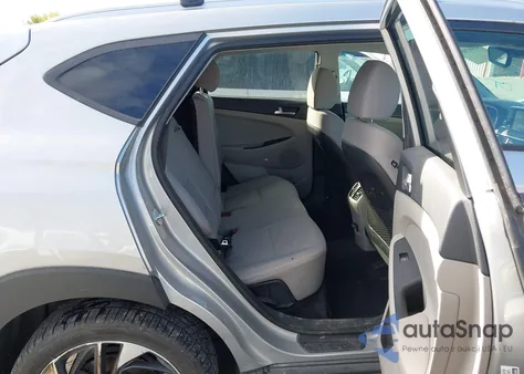 2020 Hyundai Tucson Sport z USA, uszkodzony, nr VIN KM8J3CAL6LU275046